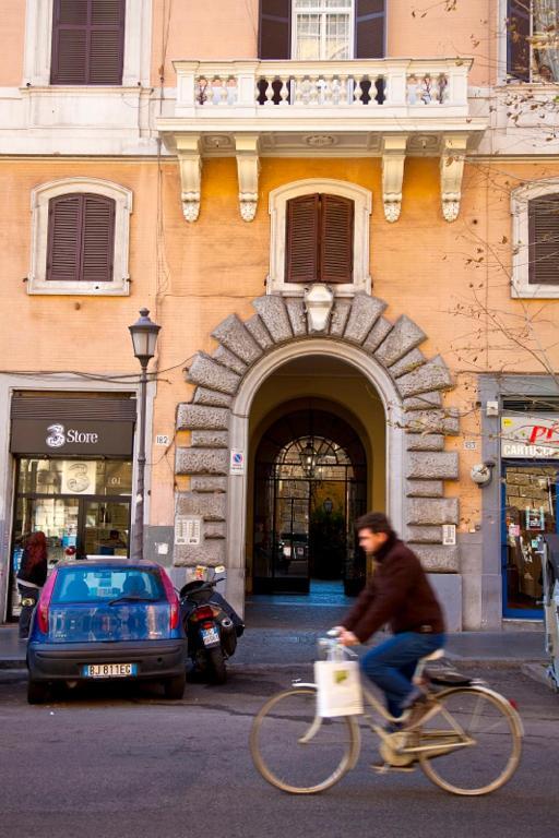 B&B Colosseum Rooms Rome Exterior photo